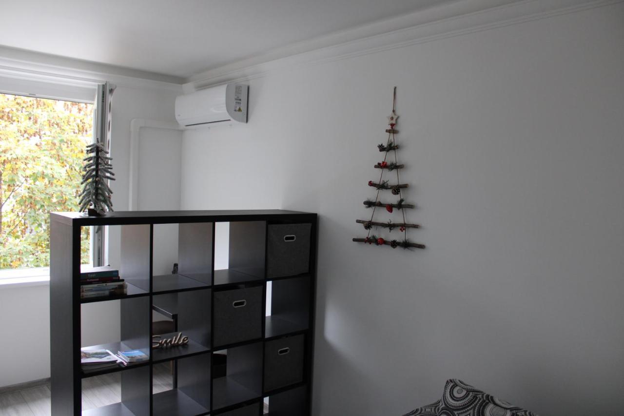Izzy Apartament Apartment Miskolc Luaran gambar